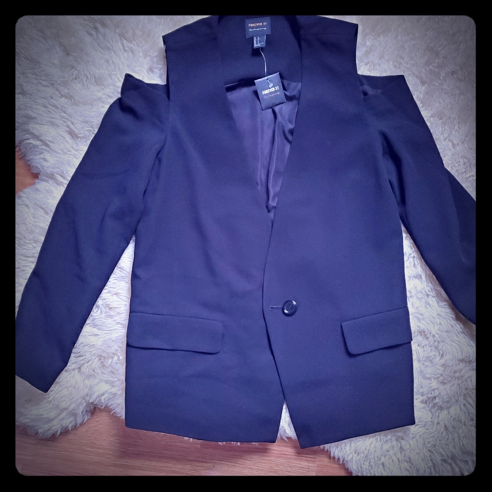 Shoulder-less Women's Blazer